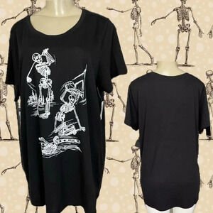 Torrid 1-XL Black Skeletons Playing Sports Graphic Crew Neck Short Sleeve Tee